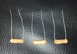 3 x 2KKY Resistenze Osso di Cane Marrone Vintage Osso Nuovo/Vecchio Stock - Foto 1 di 2