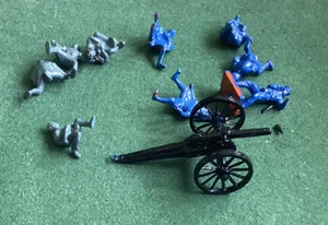 Airfix HO&OO Assorted Artillery Plastic Pieces @1972 - Picture 1 of 2