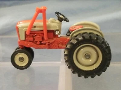 ERTL 1/43? (check measurement) scale Ford 901 Power Master Narrow Front Tractor - Image 1 of 4