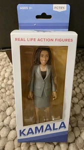 KAMALA REAL LIFE ACTIONFIGUR - Bild 1 von 4