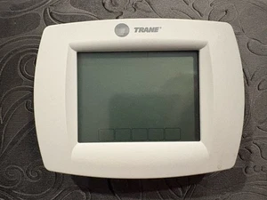 TRANE TCONT802AS32DAA TOUCHSCREEN PROGRAMMABLE THERMOSTAT 3HEAT/2COOL W/MANUAL - Picture 1 of 4