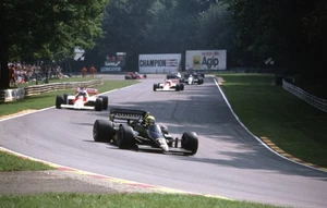 AYRTON SENNA JPS LOTUS 98T 1986 BRITISH GP 35MM SLIDE FOTO PHOTOGRAPH #12 CURVE - Picture 1 of 2