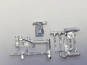 TOOLS & JACK from 1949 Mercury AMT 1:25 Model Kit 49 - Picture 1 of 10