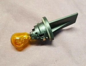 2008-2010 BMW 535xi Headlight Headlamp Orange Turn Signal Marker Bulb SOCKET - Picture 1 of 3