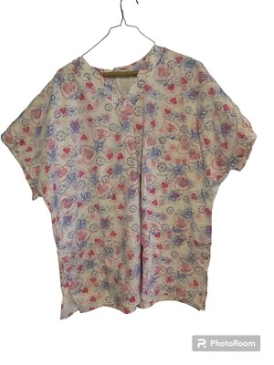 WOMENS J.I.J. SCRUBS Floral & Heart PRINT SCRUBS TOP  SIZE 2X - Image 1 of 4