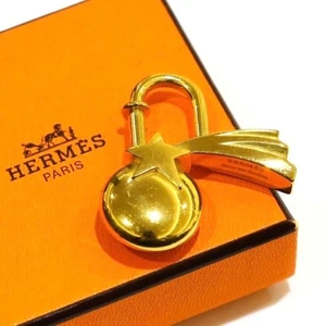 Hermes Shooting Star Cadena Candado Tono Dorado Bolso Dije 1999 Limitado con Caja - Imagen 1 de 9