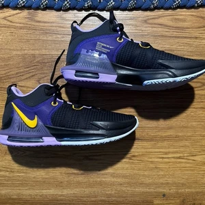 New Men’s Size 11.5 - Nike LeBron Witness 7 Lakers DM1123 002 - Picture 1 of 8