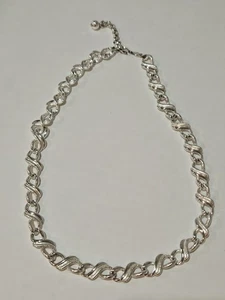 Collar Cadena Doble Eslabón Infinito Tono Plata Grueso Firmado Napier Hasta 20" - Imagen 1 de 5