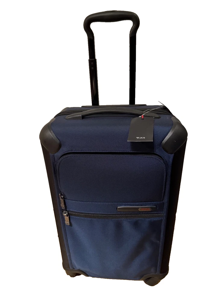 Tumi Gen 4.2 Navy & Black 22" International Carry On 4 Wheel 140513 - Image 1 of 4
