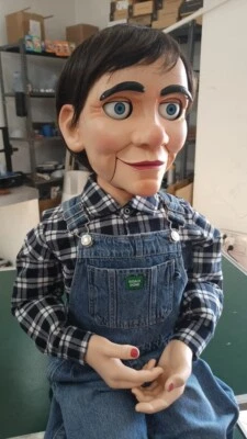 FATS MAGIC (полная фигурка) черная рубашка - Изображение 1 из 4