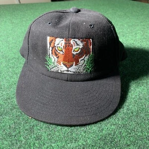Cappello Berretto Vintage Eye On Survival Tiger Snap Back Human-I-tees Regolabile anni 90 - Foto 1 di 7