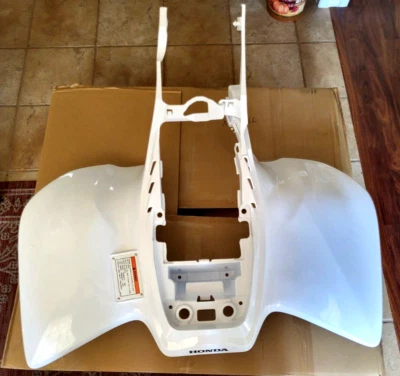 HONDA TRX450ER TRX 450ER WHITE OEM REAR FENDERS ELECTRIC START MODELS 06-14 - Image 1 of 3