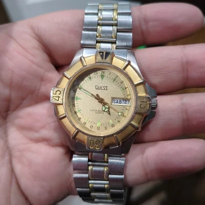 Working VINTAGE 90s Guess 39mm Two Tone S/Steel Quartz Date Mens Watch See Dscrp - Image 1 of 4