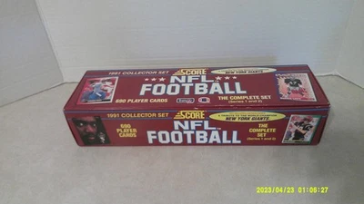 1991 Score Football Factory 690 Card Set - Image 1 of 2