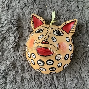 Rare Vintage Mexican Coconut Mask Hand Painted Mouse Or Mongoose Folk Art - Picture 1 of 6