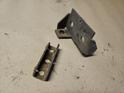 CABOS DE FREIO DE ESTACIONAMENTO FORD OBS F150 F250 F350 SUPORTE DE MONTAGEM QUADRO TRASEIRO FABRICANTE DE EQUIPAMENTO ORIGINAL 92 - 97 - Imagem 1 de 4