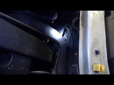 Driver Radiator Fan Motor Fan Assembly Half Fits 01-04 MAZDA TRIBUTE 1093095 - Изображение 1 из 4