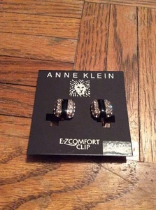 ANNE KLEIN Simulated Pearl and Crystal Goldtone Button Stud Earrings #122 - Picture 1 of 8