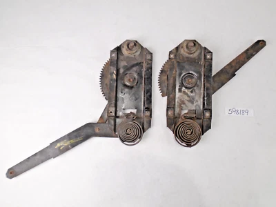 Reguladores de ventana de cuarto de dos puertas Buick Special/Century 1954 L&R OEM Foto 1 de 4