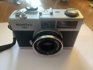 Mamiya 135 EE Rangefinder 35mm SLR Film Camera Body F2.8 38mm Lens and Case