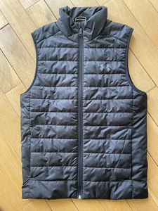 Under Armour Storm Gilet Bodywarmer Black Zip Pockets Running Gym Size SM - Picture 1 of 16