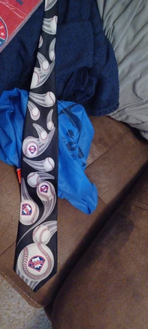 Philadelphia Phillies Tie Cover
