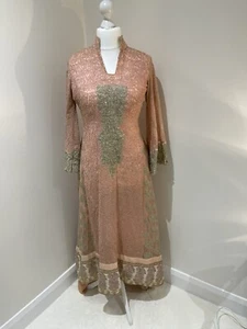 Gown Style Indian Dress, Pakistani Long Wedding Wear, Anarkali dress - STUNNING! - Picture 1 of 8