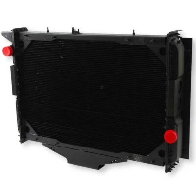 International Truck Radiator 9400 Series Bolt Together OEM# 1674229C92  - Image 1 of 3