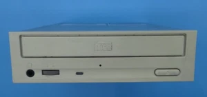TEAC CD-R532S -038-U5 *SCSI -50-pin *5,25* Drive CD-R Laufwerk 32x/White#LW1469 - Bild 1 von 3