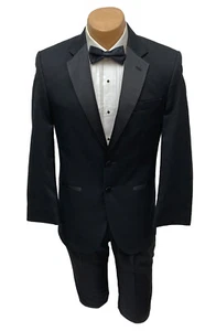 Herren Schwarz Jeans Yves Smoking Zwei-Knopf Satin Kerb Revers Big & Tall 48L 40W - Bild 1 von 5