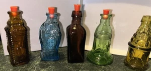 "5 botellas de colección Mini Bitters Blue Fish Liberty Bell verde púrpura ámbar TAIWÁN 2""" - Imagen 1 de 4