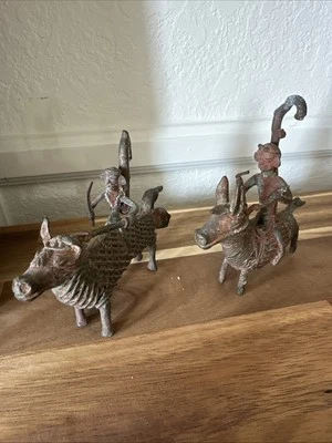 2 Caballos Populares Tribales Antiguos Originales de Latón con Estatua de Guerrero Primitivos Foto 1 de 4