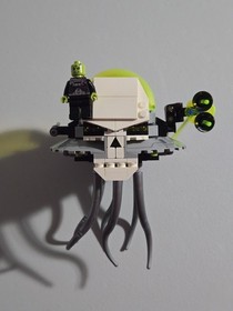 LEGO DC Super Heroes Brainiac Minifigure & Ship 76040 Brainiac Attack