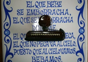 Bellissima chitarra flamenco tradizionale capo / sopracciglia modello Triana - Foto 1 di 12