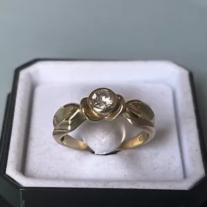 Vintage 14ct ChunkyYellow Gold Ring Diamond 0.33 carat Size M 1/2 Hallmarks - Picture 1 of 9