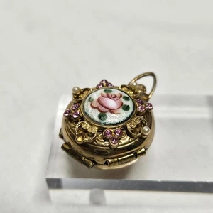 Vintage Coro Pegasus rosa Blume Emaille Guilloche 4 Wege Medaillon goldfarben Anhänger - Bild 1 von 9