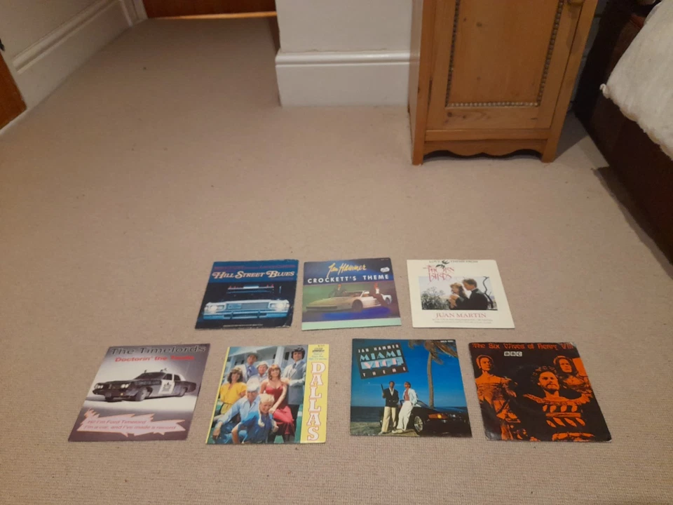 Collection 7 TV Soundtrack  7" vinyl Records Miami Vice Dallas Dr Who Henry VIII - Image 1 of 1