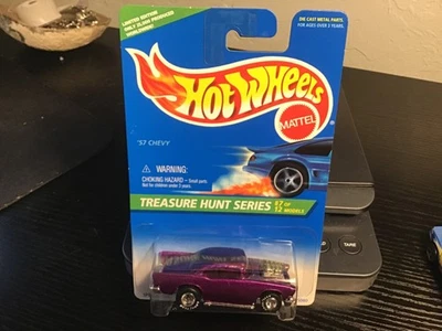 96 Hot Wheels 57 Chevy Treasure Hunt Metálico Púrpura Real Riders Buen Año Neumáticos Foto 1 de 4