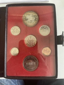 1973 Royal Canadian Mint 7 Coin Double Dollar Proof Set 50% silver dollar - Picture 1 of 4