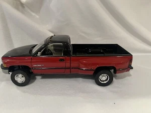 ERTL American Muscle 1/18 Die Cast 1995 Dodge RAM 2500 SLT 7333 - Picture 1 of 10
