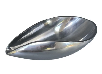 Centro de mesa decorativo Pottery Barn INFINITY plateado de metal pesado decoración 12" L Foto 1 de 4