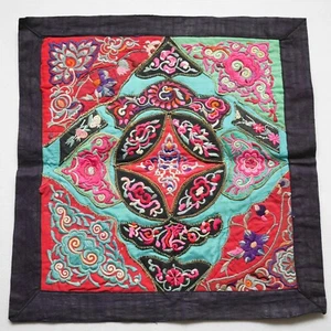 Antiguo panel textil bordado a mano tribu china Miao Hmong / EP848 - Imagen 1 de 10