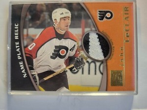 2001-02 Topps Reserve Number Relic Jersey Patch John Leclair Flyers Hockey Card
