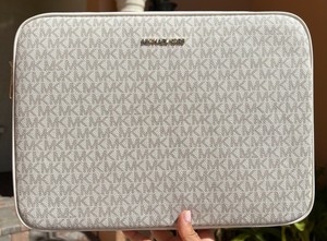 Las mejores ofertas en Funda para Portátil Michael Kors Casos | eBay