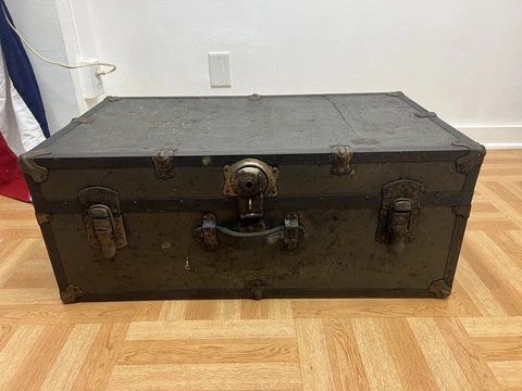 Vintage STEAMER TRUNK black metal chest storage toy box steampunk decor rustic Cover