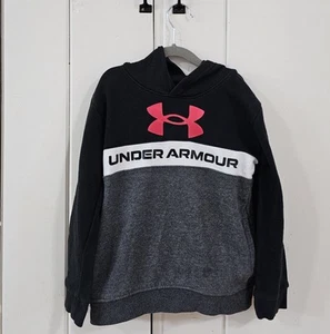 Under Armour Boys Black and Gray Hooded Sweatshirt  size 7 - Picture 1 of 4
