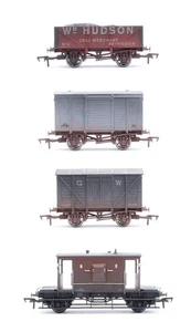 LOTE DE 4 FURGONETAS/FURGONETA DE VENTILACIÓN/5 TABLONES CARBÓN VAGÓN DESGASTADO BACHMANN/DAPOL OO GAUGE - Imagen 1 de 10