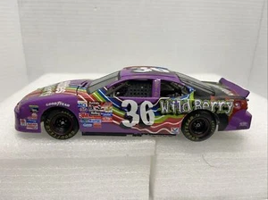 Mini auto Pontiac vintage Revell 1998 Ernie Irwin n.o 36 Skittles Wild Berry - Imagen 1 de 5