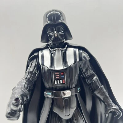 Figura de acción parlante de Darth Vader de Disney Store Ltd funciona juguete sable de luz faltante Foto 1 de 4