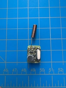 Micro UHF Spy Bug - #1 MEILLEUR VENDEUR 25% de réduction - Photo 1/4